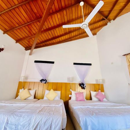 Hikka Paradise Guest House Hikkaduwa Exterior foto